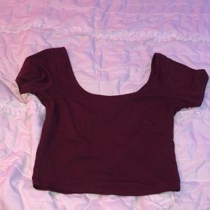 TILLYS - maroon tee
